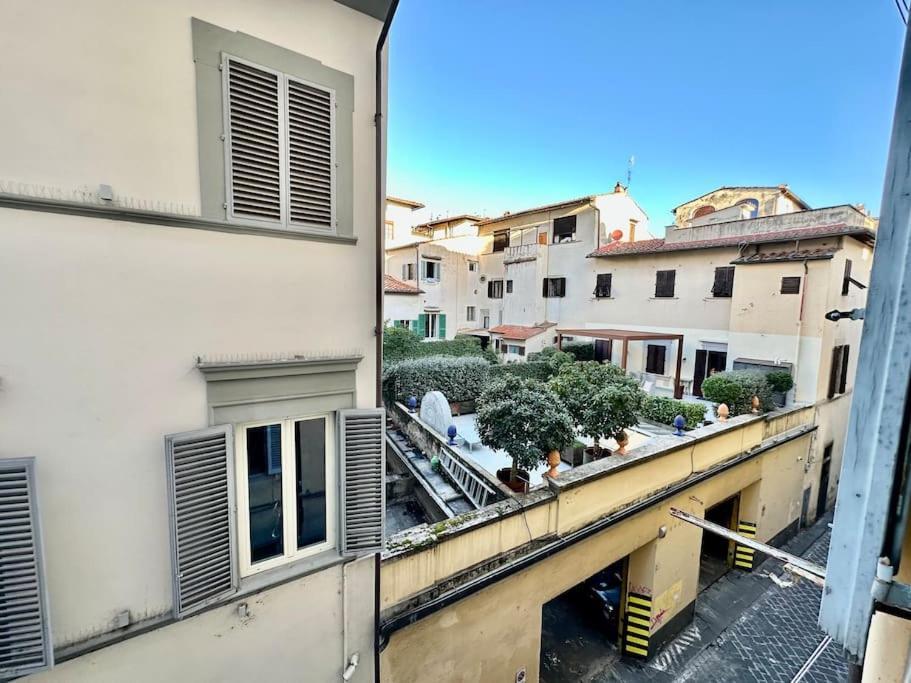 Apartment Near Ponte Vecchio: Luxury Flat *