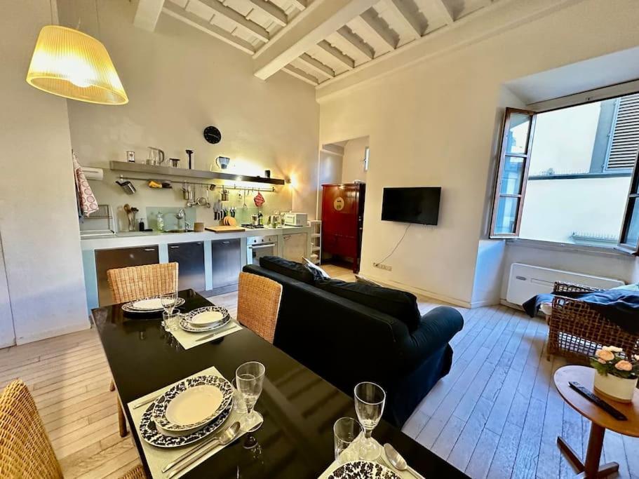 Near Ponte Vecchio: Luxury Flat Apartment Florenz