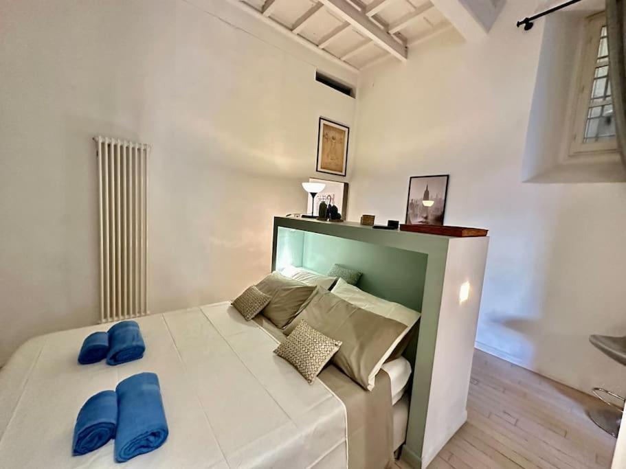 Apartment Near Ponte Vecchio: Luxury Flat *